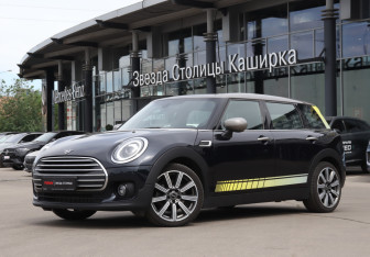 Подержанный автомобиль MINI Clubman Wagon 2020 года (24 фото)