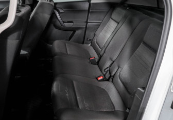 Подержанный автомобиль Opel Meriva 2013 года (10 фото)