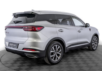 Подержанный автомобиль Chery Tiggo 7 Pro 2023 года (5 фото)