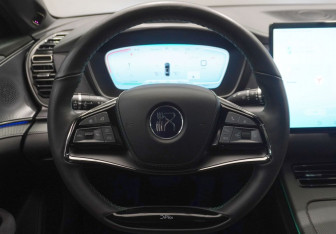 Подержанный автомобиль BYD Han 2022 года (17 фото)