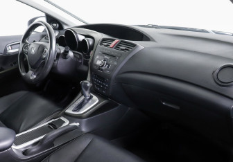 Подержанный автомобиль Honda Civic Sedan 2013 года (5 фото)