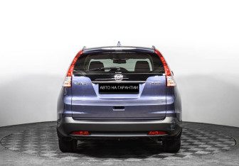 Подержанный автомобиль Honda CR-V 2014 года (4 фото)