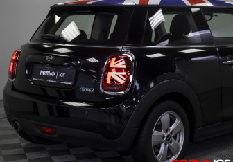 Подержанный автомобиль MINI Hatch 2019 года (30 фото)