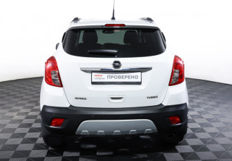 Подержанный автомобиль Opel Mokka 2014 года (6 фото)