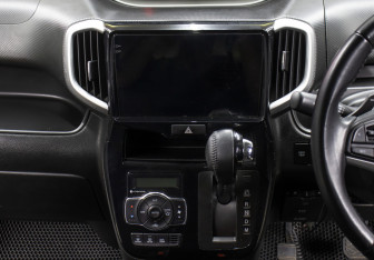 Подержанный автомобиль Mitsubishi Delica D:2 Microvan 2019 года (14 фото)