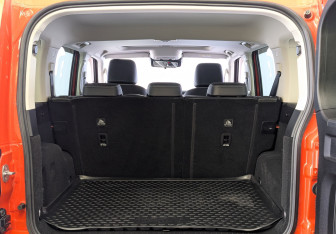 Подержанный автомобиль Tank 300 2023 года (10 фото)