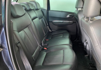 Подержанный автомобиль Peugeot 3008 2012 года (11 фото)