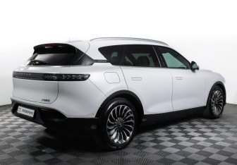 Подержанный автомобиль Voyah Free 2022 года (5 фото)