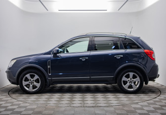 Подержанный автомобиль Opel Antara 2008 года (2 фото)