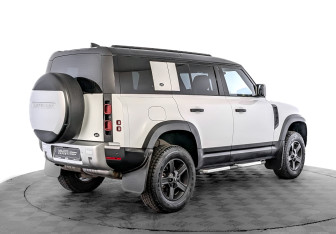 Подержанный автомобиль Land Rover Defender Suv 2020 года (5 фото)