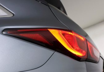 Подержанный автомобиль Infiniti QX60 2016 года (26 фото)