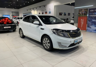 Подержанный автомобиль Kia Rio Sedan 2013 года (3 фото)