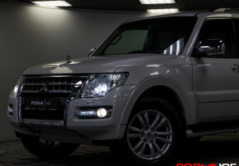 Подержанный автомобиль Mitsubishi Pajero 2019 года (23 фото)