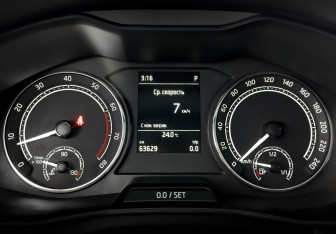 Подержанный автомобиль Skoda Rapid Liftback 2022 года (13 фото)