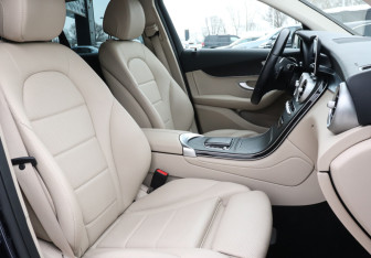 Подержанный автомобиль Mercedes-Benz GLC Coupe 2021 года (14 фото)