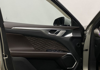 Подержанный автомобиль Wey 05 2023 года (22 фото)