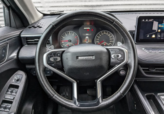 Подержанный автомобиль Haval Jolion 2022 года (21 фото)