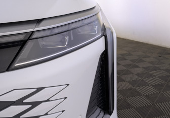 Подержанный автомобиль Exeed RX 2023 года (11 фото)