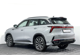 Подержанный автомобиль Changan CS75PLUS 2024 года (7 фото)