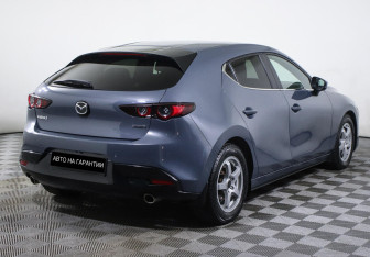 Подержанный автомобиль Mazda 3 Hatchback 2019 года (3 фото)
