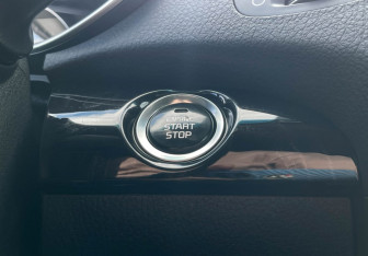 Подержанный автомобиль Kia Sorento 2017 года (14 фото)