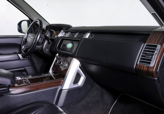 Подержанный автомобиль Land Rover Range Rover 2017 года (11 фото)