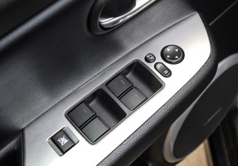 Подержанный автомобиль Mazda 6 Liftback 2008 года (18 фото)