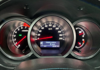 Подержанный автомобиль Suzuki Grand Vitara 2010 года (12 фото)