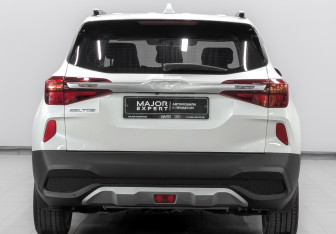 Подержанный автомобиль Kia Seltos 2022 года (6 фото)