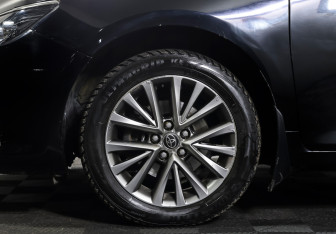 Подержанный автомобиль Toyota Camry Sedan 2018 года (24 фото)