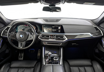 Подержанный автомобиль BMW X6 2022 года (14 фото)
