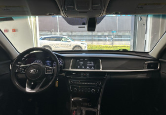 Подержанный автомобиль Kia Optima Sedan 2019 года (15 фото)