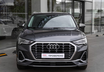 Подержанный автомобиль Audi Q3 2021 года (2 фото)