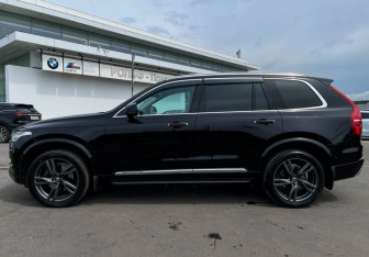 Подержанный автомобиль Volvo XC90 2018 года (8 фото)