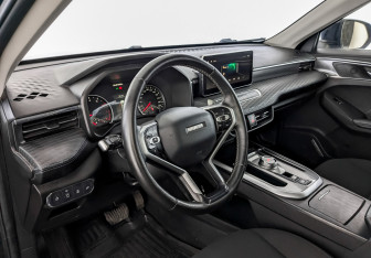 Подержанный автомобиль Haval Jolion 2022 года (16 фото)