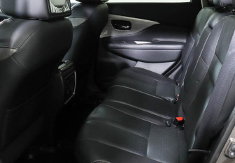 Подержанный автомобиль Nissan Murano Suv 2020 года (9 фото)