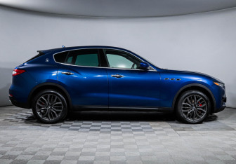 Подержанный автомобиль Maserati Levante 2018 года (4 фото)