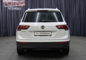 Подержанный автомобиль Volkswagen Tiguan 2018 года (6 фото)