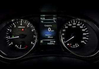 Подержанный автомобиль Nissan Qashqai 2016 года (13 фото)