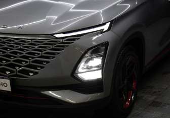 Подержанный автомобиль Omoda C5 2022 года (25 фото)