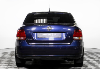 Подержанный автомобиль Volkswagen Polo Sedan 2011 года (6 фото)