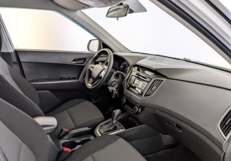 Подержанный автомобиль Hyundai Creta 2017 года (11 фото)