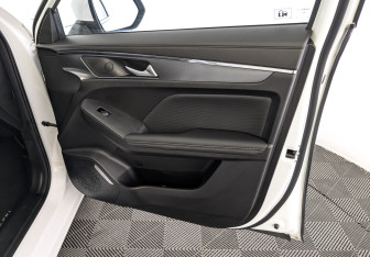 Подержанный автомобиль Haval Jolion 2023 года (24 фото)