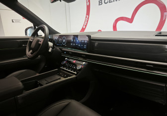 Подержанный автомобиль Hyundai Santa Fe 2023 года (9 фото)