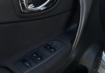 Подержанный автомобиль Renault Koleos 2012 года (19 фото)