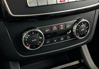 Подержанный автомобиль Mercedes-Benz GLE 2016 года (21 фото)