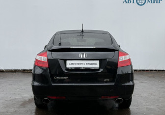 Подержанный автомобиль Honda Crosstour 2012 года (6 фото)