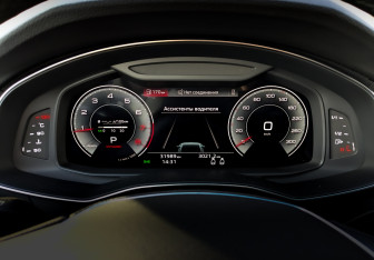 Подержанный автомобиль Audi A7 2022 года (13 фото)