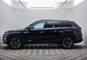 Подержанный автомобиль Skoda Kodiaq 2024 года (2 фото)