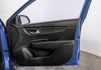 Подержанный автомобиль Kia Rio Hatchback 2019 года (24 фото)